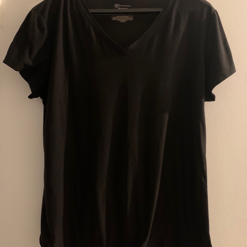 V neck tee